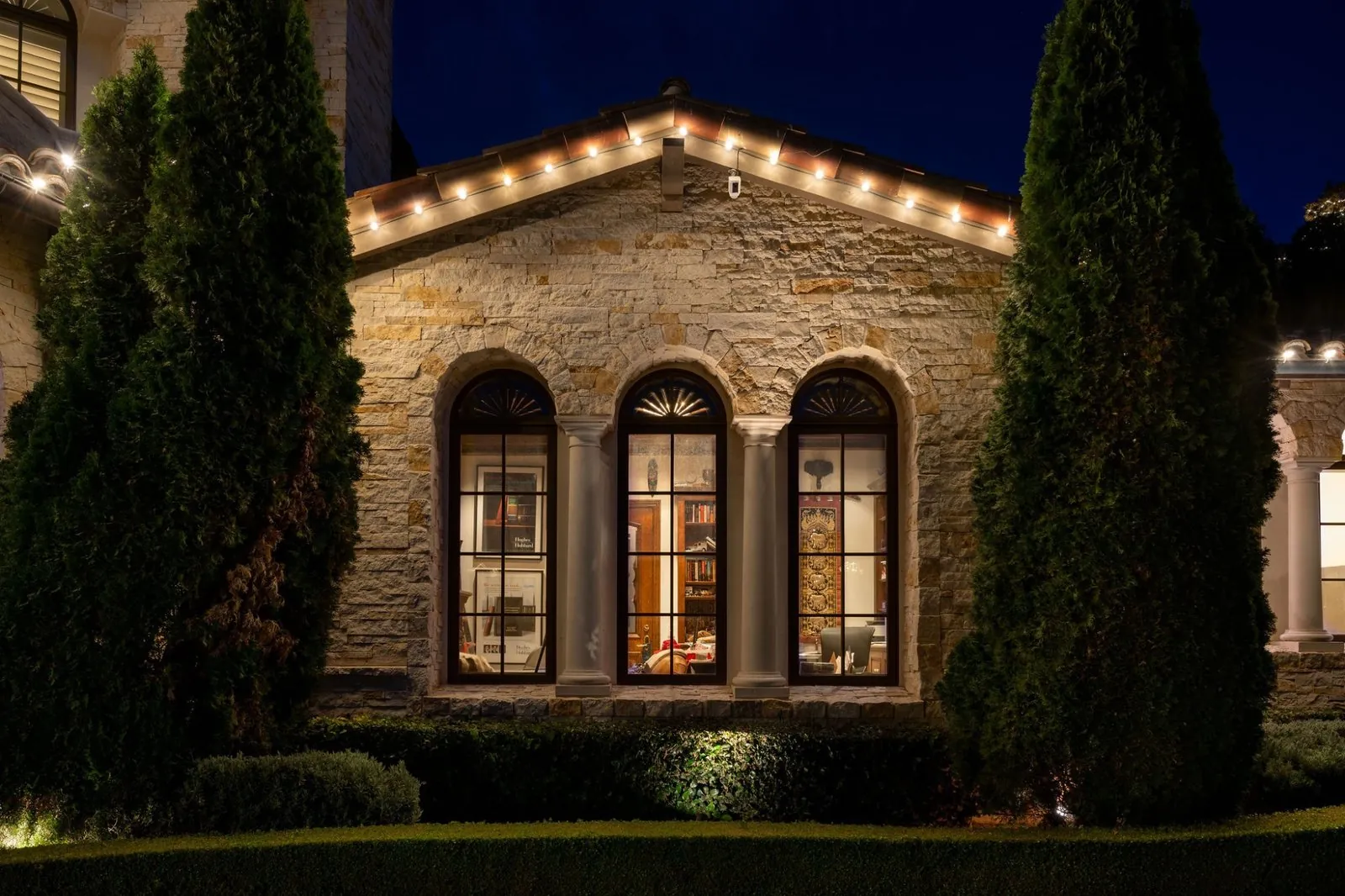 Christmas Lights for Banks & Financial Institutions in Naples and Southwest Florida